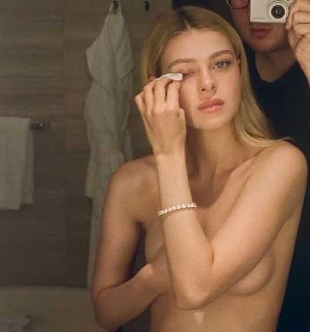 Nicola Peltz Nude Photo