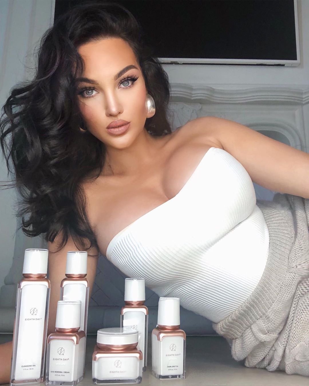 Natalie Halcro Naked Photo