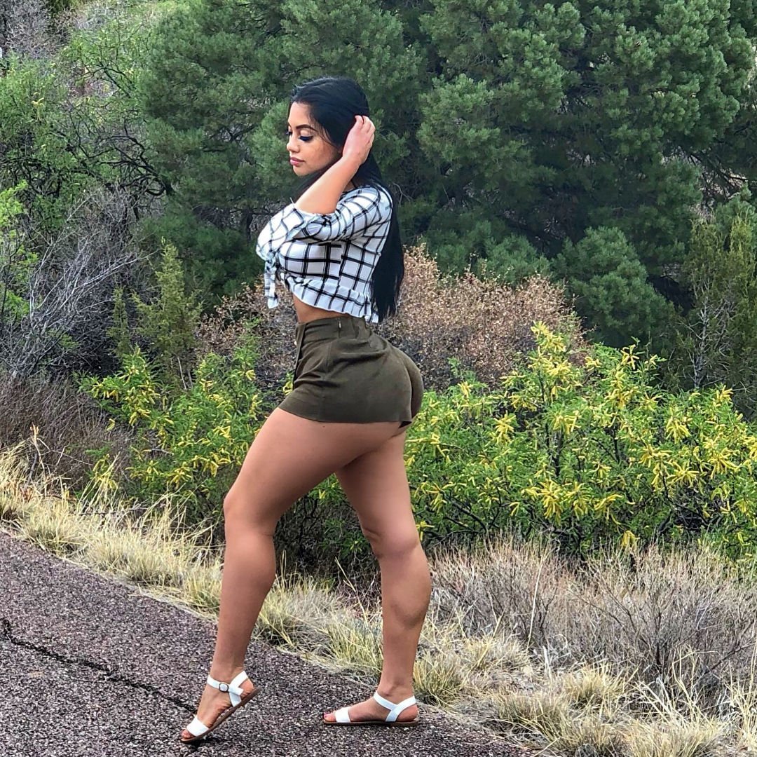 Jailyne ojeda ass