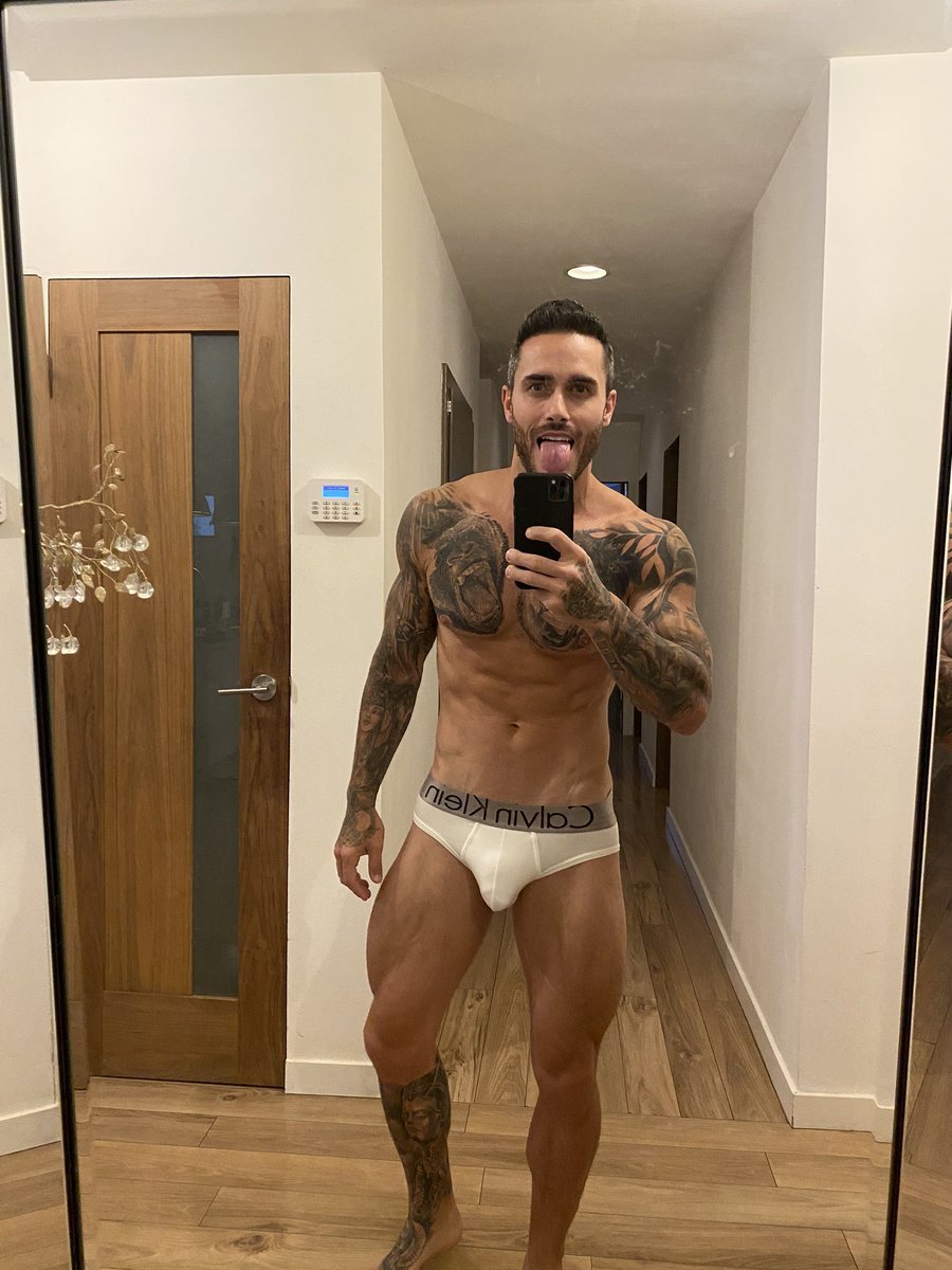 Mike Chabot Nude Photo