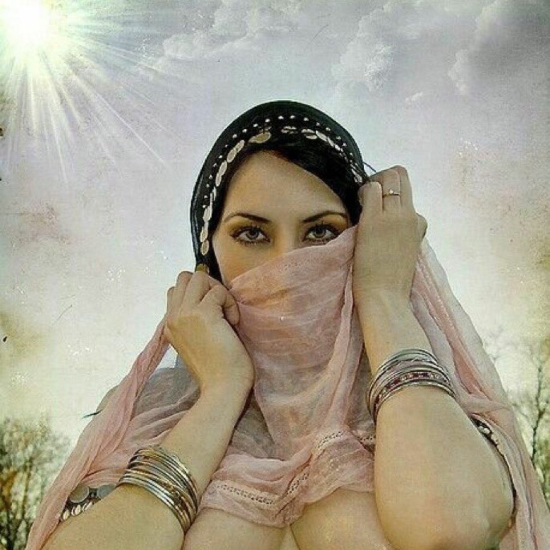 Big arab women pic